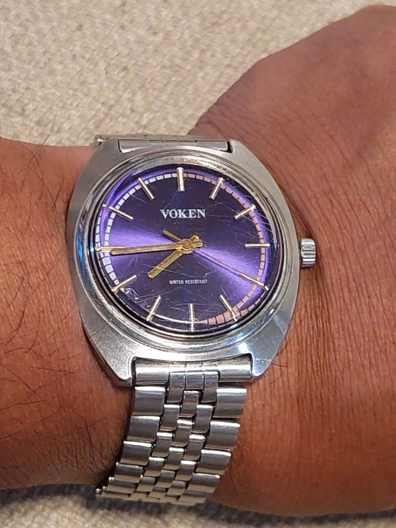 Voken watch by citizen (Category: Men's Watches) located in Santa Rosa. Submitted by roycerocus (Listing ID 1452638145, Image 2). Description: in veey good working cond. light scratches only very presentable in actual.