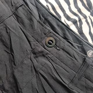(Category: ) located in . Submitted by shopsoiled.collection (Listing ID 1452653519, Image 1). Description: .