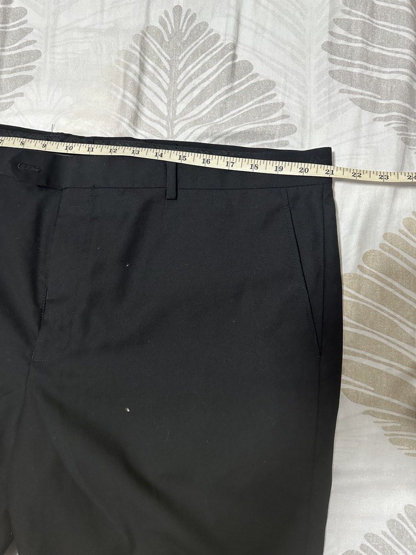 Wharton Slim Fit Trouser Black Size 42” (Category: Jeans) located in Pasay City. Submitted by behua (Listing ID 1452556323, Image 3). Description: - Wharton black dress pants - Slim fit tail style - Ideal for work or formal occasions No issues.