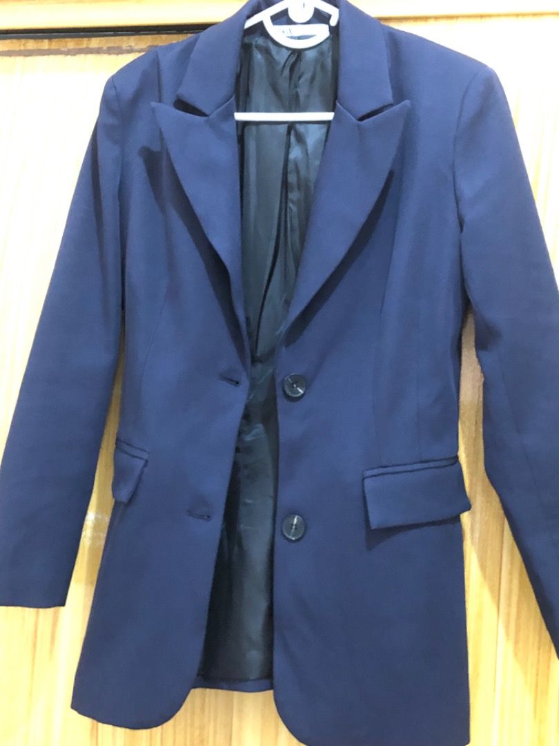 Zara Navy Blue Blazer Size S (Category: Coats, Jackets and Outerwear) located in Makati City. Submitted by chimbashey (Listing ID 1452514938, Image 2). Description: - Zara Navy Blue Blazer - Two-button closure - Two front pockets - Fully lined interior - Made in Portugal - Versatile for work or casual wear.