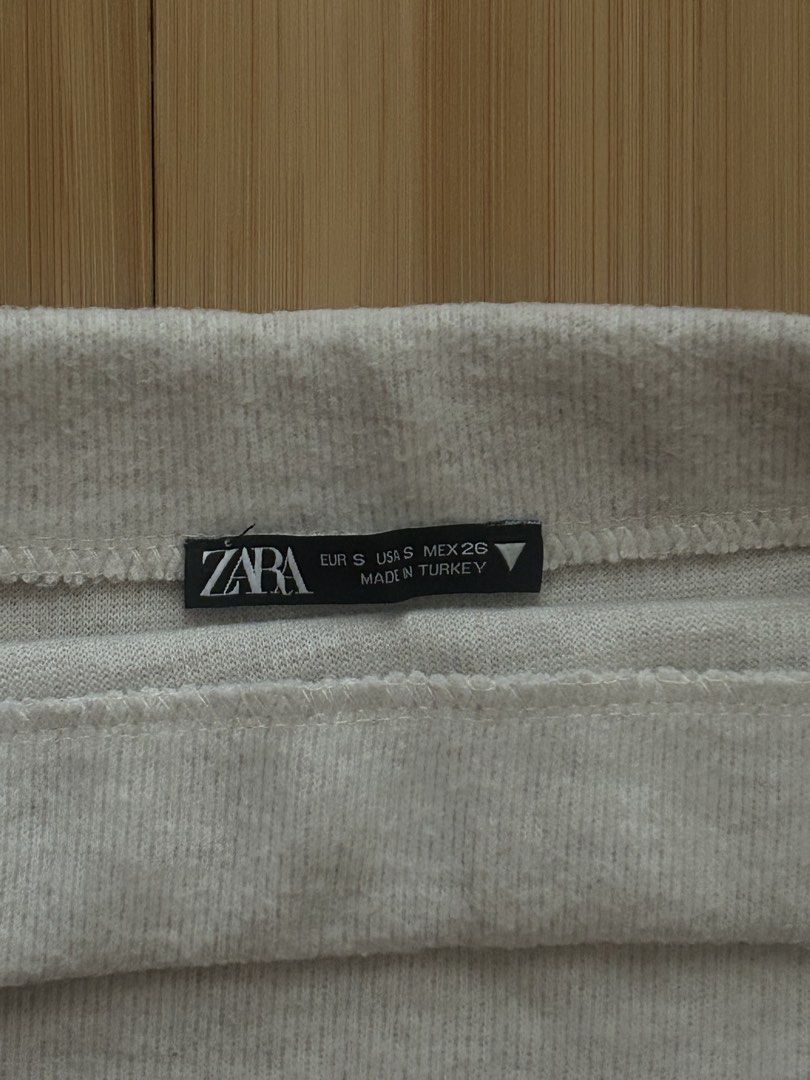 ZARA Ribbed Knit Midi Skirt (Category: Skirts) located in Paranaque City. Submitted by ariya444 (Listing ID 1452529125, Image 2). Description: - Worn once - Cream Ribbed Knit Midi Skirt - Comfortable and stretchy material - Length hits below the knee - Easy to dress up or down - Perfect wardrobe staple.