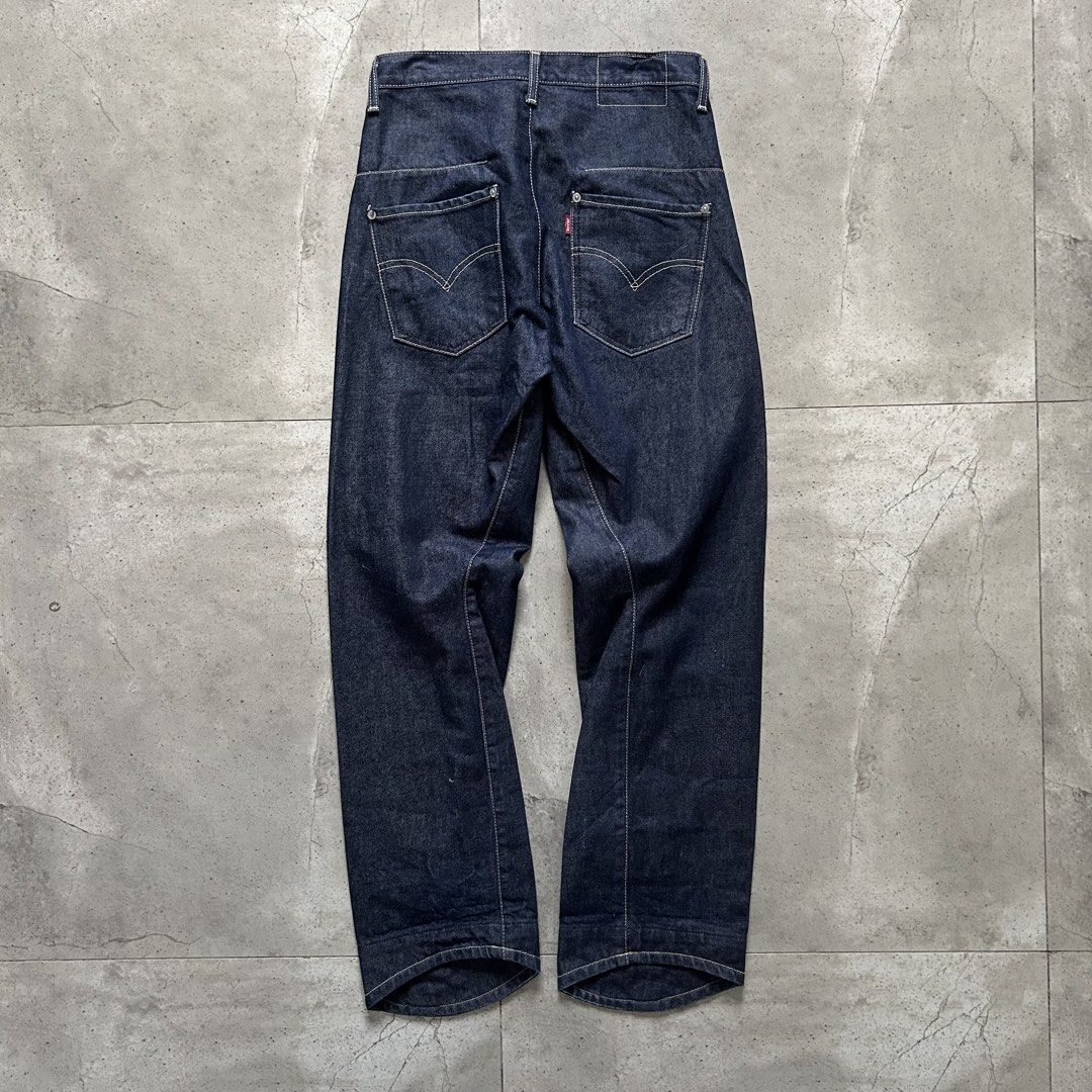 00’s Levis Engineered Raw Denim (Category: Jeans) located in Pasig City. Submitted by deteriortdmaterial (Listing ID 1447433395, Image 3). Description: 00’s Levis Engineered Raw Denim Waist: 32 inches Rise: 12.5 inches Inseam: 32 inches Length: 42.5 inches Hem: 8 inches Price: 4000 + SF DM FOR PURCHASE.