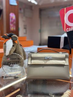（分類：）位於 。 由 360_Luxury 提交（商品編號 1447386140，圖片 1）。簡介： 。