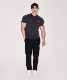 （分類：）位於 。 由 khsraal_4 提交（商品編號 1447405229，圖片 1）。簡介： 。