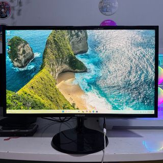 (Category: ) located in . Submitted by smartselects (Listing ID 1447375982, Image 1). Description: .