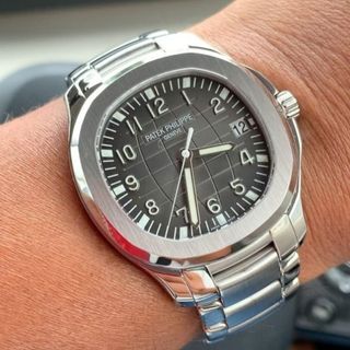 (Category: ) located in . Submitted by watchcentresg (Listing ID 1447316887, Image 1). Description: .