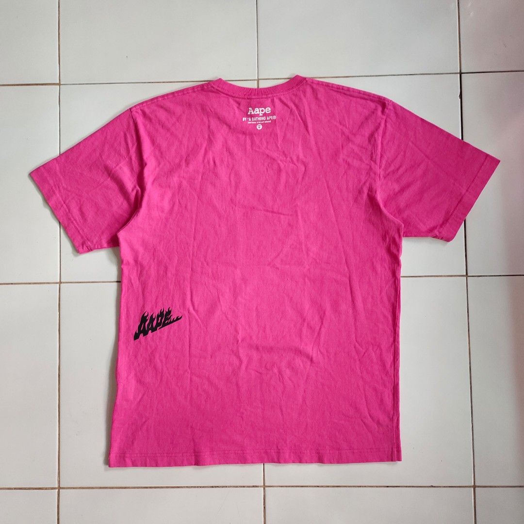 AAPE Team Camo Moonface T-Shirt (Category: Tshirts & Polo Shirts ) located in Antipolo. Submitted by capa_rison (Listing ID 1447381433, Image 2). Description: Reminder: **Colorrate: 100/100 **Condition rate: 100/100 "Lightly used condition" **No issue **Very Presentable Category: Men's T-shirts Sleeves Length: Short Neckline: Crew Neck Measurements: chest 22" waist 21.5" hem 22" shoulder 20.5" sleeves cuff open 7.5" sleeves length 9.5" front leng