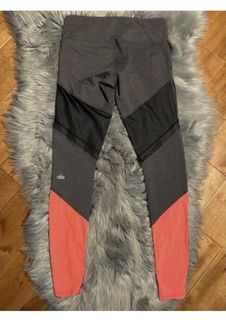 (Category: ) located in . Submitted by prelovedthings13__ (Listing ID 1447444014, Image 1). Description: .
