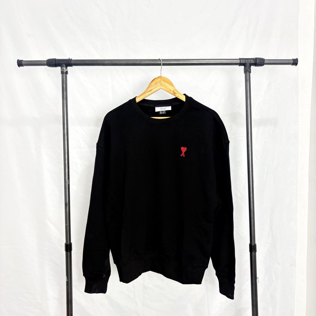Ami Pullover Longsleeves (Category: Tshirts & Polo Shirts ) located in Baguio. Submitted by shylowdovica (Listing ID 1447454796, Image 1). Description: Large on tag as new condition no issues.