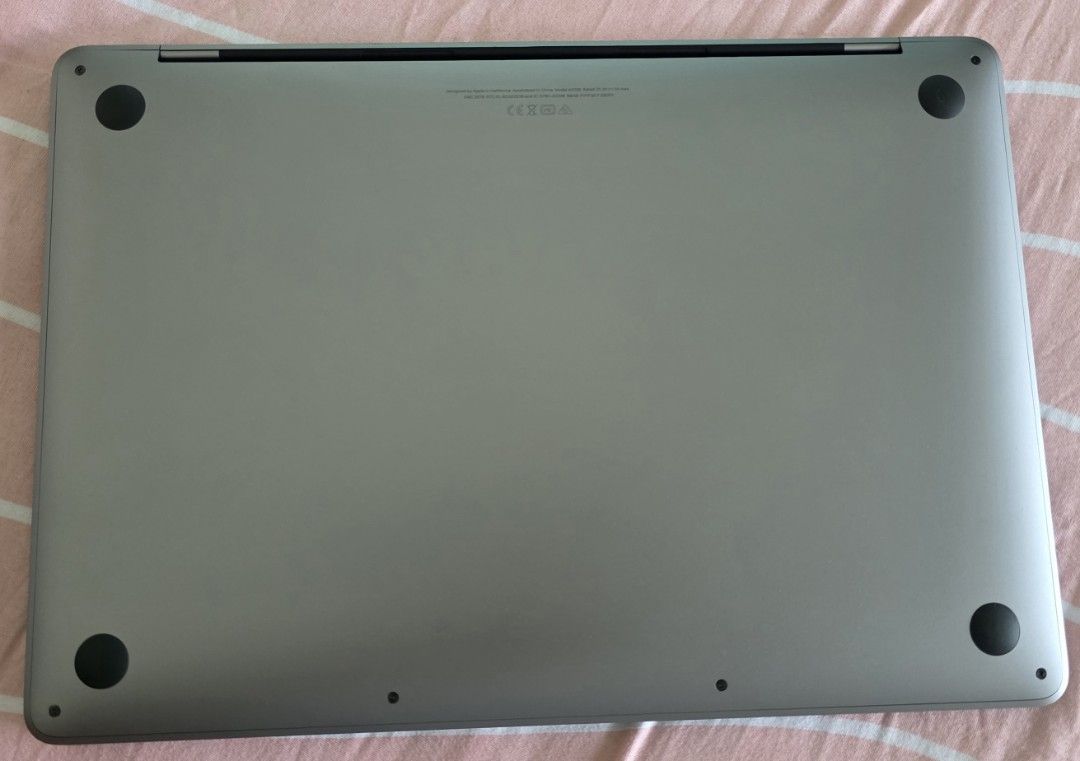 Apple MacBook Pro 13-inch - A2338498948071658639363