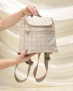 (Category: ) located in . Submitted by luxprelovedbagsparadise (Listing ID 1447432038, Image 1). Description: .