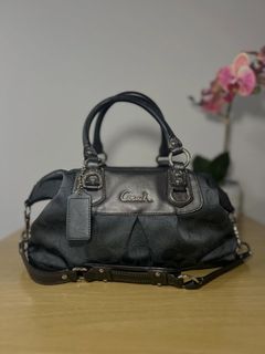 (Kategori: ) berada di . Dikirim oleh gallerycoachy2k (ID iklan 1447386567, Gambar 1). Deskripsi: .