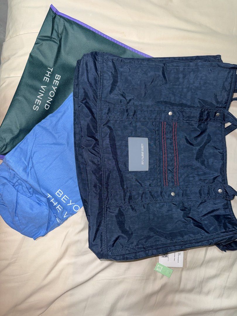Beyond The Vines Crunch Carry-On Size 03 (Category: Tote Bags) located in Taguig. Submitted by blessthismessph (Listing ID 1447436903, Image 2). Description: - Navy blue 03 Crunch Carry On - Can pass as new, used once only - Slightly negotiable but no to low ballers - Comes with original dust bags - Comes with a free BTV tote (Manila Exclusive) retails for 1090 Can ship via Lalamove or Grab for SDD. Or Via J&T for cheaper SF within and outside MM