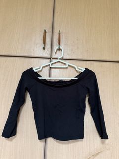 (Category: ) located in . Submitted by shaks_closet (Listing ID 1447447143, Image 1). Description: .