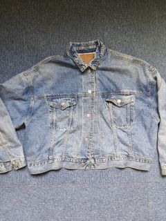 (Category: ) located in . Submitted by thrifter10 (Listing ID 1447417229, Image 1). Description: .