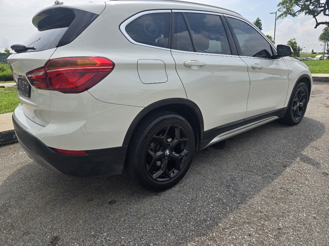 BMW X1 sDrive18i xLine (A) (Category: Used Cars) located in Singapore. Submitted by easyswing (Listing ID 1447448787, Image 3). Description: White BMW X1. Black rims. Sunroof. Leather seats. Well maintained. Ready for a new owner. Contact me for viewing..