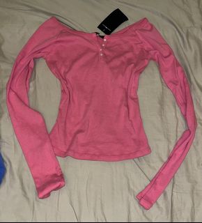 (Category: ) located in . Submitted by fashiooo (Listing ID 1447325279, Image 1). Description: .