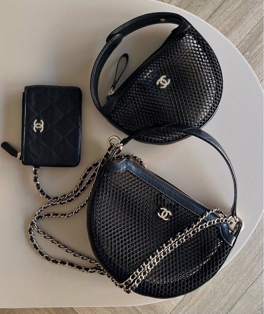 CC mesh bag with quilted purse (Category: Luxury Bags & Wallets) located in Santa Rosa. Submitted by loveartsyluxe (Listing ID 1447440045, Image 1). Description: .
