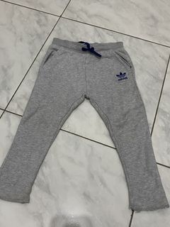 (Kategori: ) berada di . Dikirim oleh biuucloset__ (ID iklan 1447389351, Gambar 1). Deskripsi: .