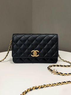 (Category: ) located in . Submitted by lovelotsluxury (Listing ID 1447402139, Image 1). Description: .