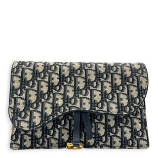 (Category: ) located in . Submitted by carousellluxury (Listing ID 1446607097, Image 1). Description: .