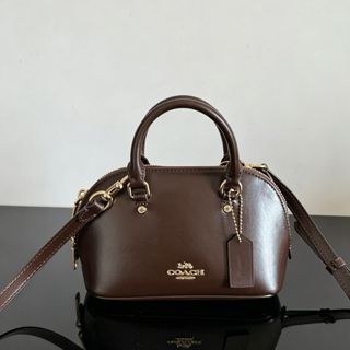 （分類：）位於 。 由 bellezza. 提交（商品編號 1447348592，圖片 1）。簡介： 。
