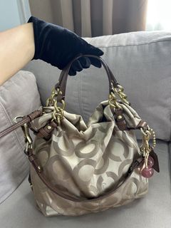 (Category: ) located in . Submitted by pinklolamanila (Listing ID 1447421817, Image 1). Description: .