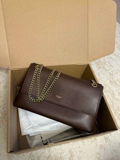 （分類：）位於 。 由 bellezza. 提交（商品編號 1447407338，圖片 1）。簡介： 。
