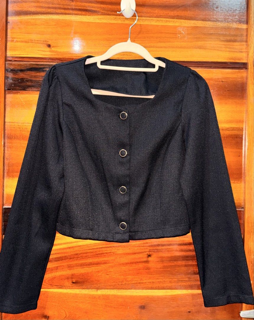 Dainty and Elegant Black Blazer/Coat (Category: Coats, Jackets and Outerwear) located in Makati City. Submitted by forg3d_paradox (Listing ID 1447451194, Image 1). Description: 🌟 Good for office or casual use. 🌟 very dainty and elegant🌸☺️ 🌟 No noted flaw.I seldom used this because we have issued company blazer. 🌟 M on tag but can fit to XS - S without looking too oversized. 🌟 strictly payment first policy via BDO only. 🌟 Buyer should shoul