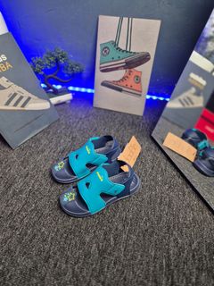 (Kategori: ) berada di . Dikirim oleh d.originalshoes (ID iklan 1447331790, Gambar 1). Deskripsi: .