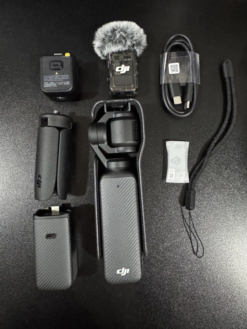 DJI Osmo Pocket 3 Creator Combo (Category: Cameras) located in Manila. Submitted by 2nddeividg79586 (Listing ID 1447369572, Image 2). Description: - DJI Osmo Pocket 3 Creator Combo - Ideal for vlogging and capturing smooth, stable footage - All original accessories included - Perfect for travel and adventures .