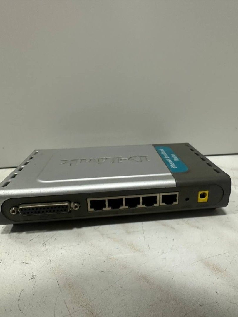 D-Link DI-704P Ethernet Broadband Router (Category: Networking) located in Valenzuela. Submitted by jochaaa011 (Listing ID 1447301462, Image 3). Description: - D-Link DI-704P Ethernet Broadband Router - NO ADAPTORS INCLUDED - Features 4 LAN ports for connecting multiple devices - Includes 1 WAN port for internet connection - Also has a parallel port - Tested and confirmed working - Ideal for setting up a reliable home network.