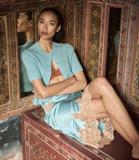 （分類：）位於 。 由 refwardrobe 提交（商品編號 1447314737，圖片 1）。簡介： 。