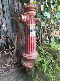 (Category: ) located in . Submitted by SecondHand_Furniture (Listing ID 1447384546, Image 1). Description: .