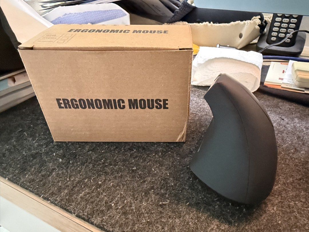 Ergonomic Vertical Mouse with Box499062562945116164