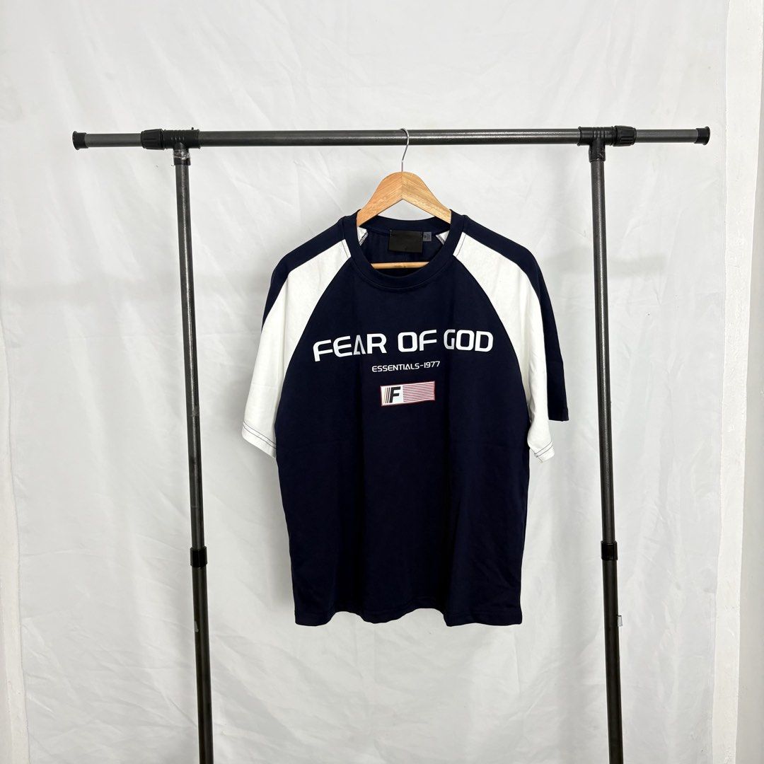 Fear of God essentials shirt (Category: Formal Shirts) located in Baguio. Submitted by shylowdovica (Listing ID 1447454528, Image 1). Description: 27x21 Medium no issues as new condition.