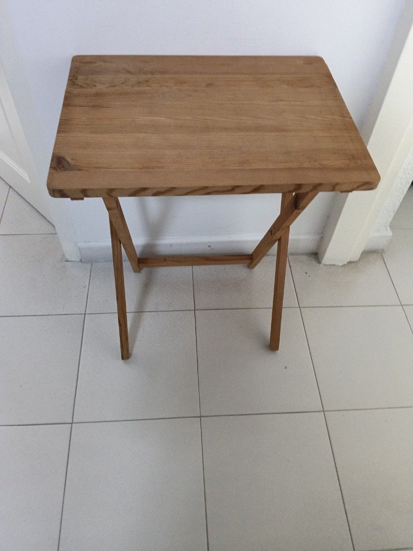Foldable table (Category: Other Home Furniture) located in Singapore. Submitted by yipwaiyee1954 (Listing ID 1447354099, Image 1). Description: Foldable table bought from Ikea . Height 70cm Width 40cm. Selling $20.