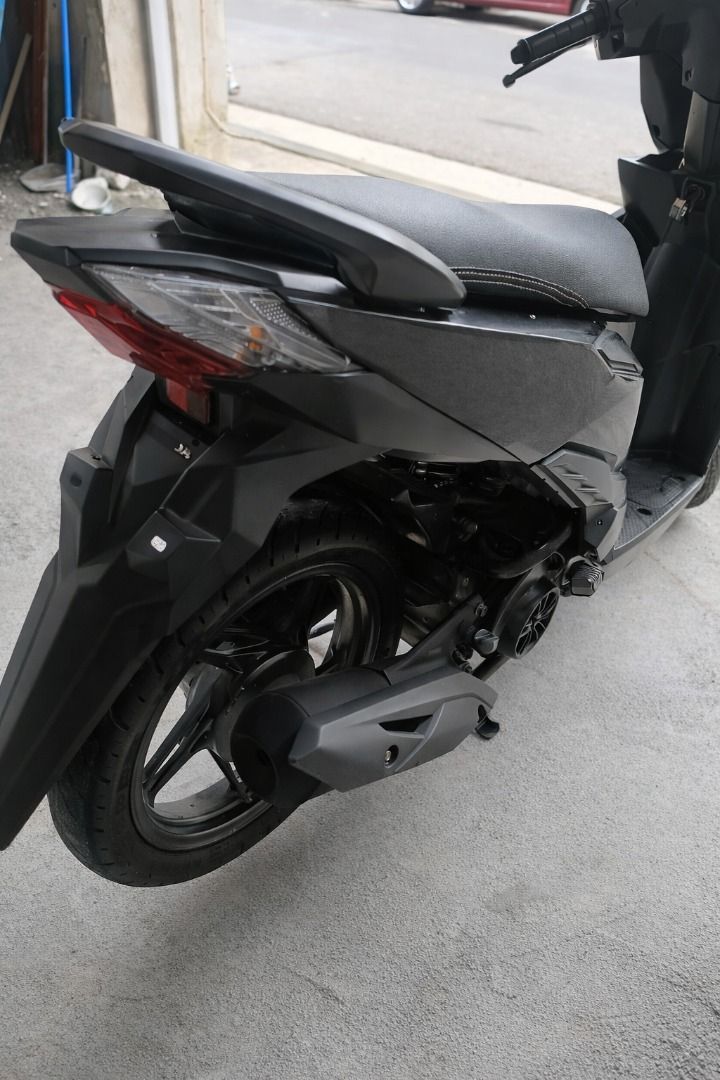 FOR SALE HONDA BEAT (Category: Motorbikes for Sale) located in Caloocan City. Submitted by noblefox.3ef740 (Listing ID 1447327742, Image 2). Description: For Sale Honda Beat With LTO Plate (FOR PULL OUT FROM CASA) New CVT Set New CVT Clean New Engine Oil New Gear Oil Issue: Unreg sama mo na po sa tawad Pass po sa buy and sell para po sa mga pang service lang..
