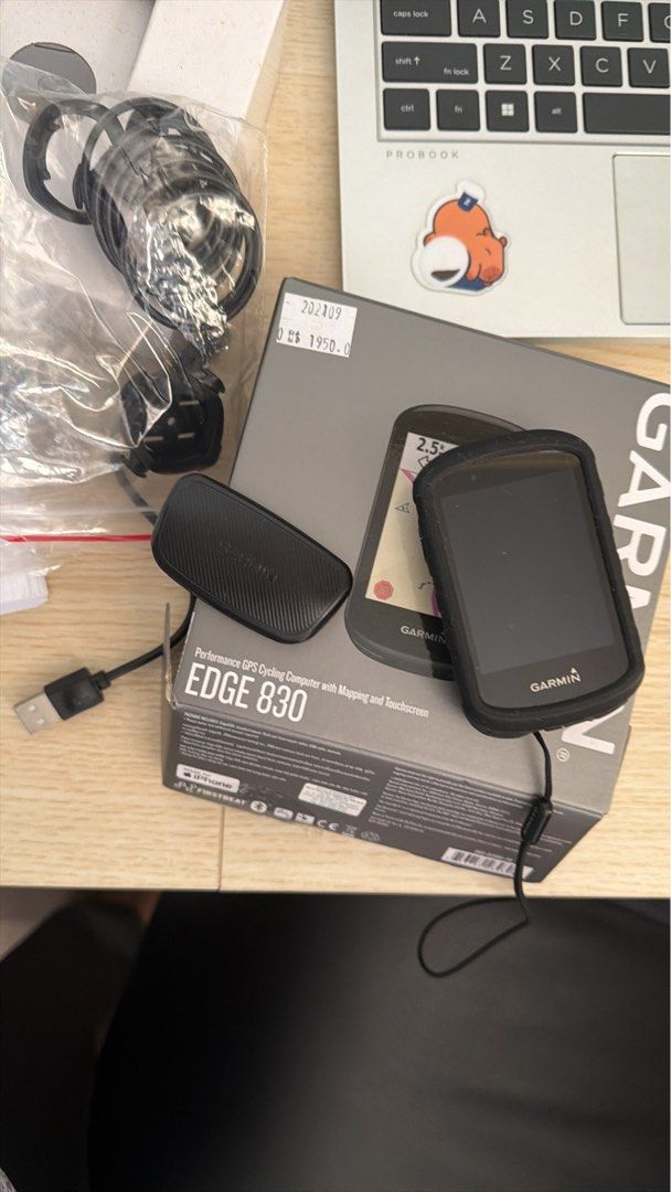 Garmin 830 Bike Computer (Category: Other Sports Equipment and Supplies) located in Shah Alam. Submitted by aniali (Listing ID 1447382909, Image 2). Description: Garmin bike computer Heart Rate Monitor.