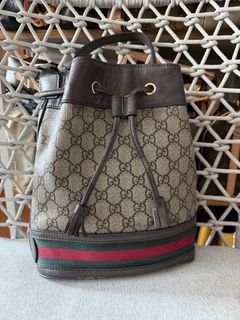 （分類：）位於 。 由 buyandsellluxurypreloved689 提交（商品編號 1447332475，圖片 1）。簡介： 。