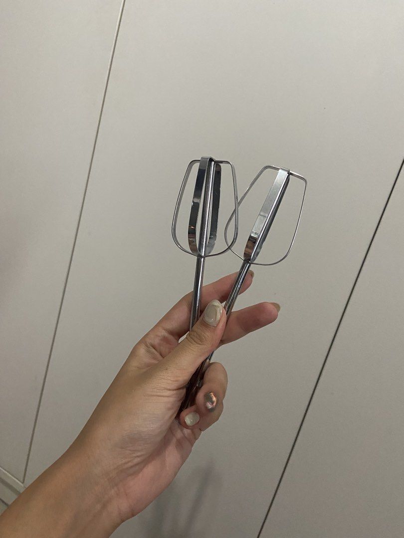 Hanabishi mixer (Category: Bakeware) located in Manila. Submitted by fifilet (Listing ID 1447313883, Image 3). Description: Orig price: 1590 900 nalng kasi im not really sure nasa yung stand huhu UST area meetup For shipping full payment po pls :)) .