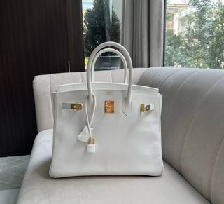 (Category: ) located in . Submitted by connetwithelitefashion (Listing ID 1447447300, Image 1). Description: .