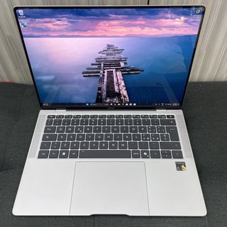 （分類：）位於 。 由 siliconx 提交（商品編號 1447355618，圖片 1）。簡介： 。