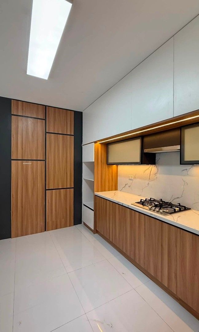 House for Sale (Category: House & Lot) located in Quezon City. Submitted by qcbuynsell (Listing ID 1447462429, Image 2). Description: Brand New House for Sale Colinas Verdes San Jose Bulacan Lot area : 150 sqm Floor area : 200 sqm 🧱 House Features: • ✅ 4 Bedrooms with en suite T&B • ✅ Elegant Powder Room • ✅ Large (16sqm) Kitchen with Peninsula counter • ✅ 2-Car Garage • ✅ Integrated Living-Dining area • ✅ Spacious 26sqm Master Bedroom with own 