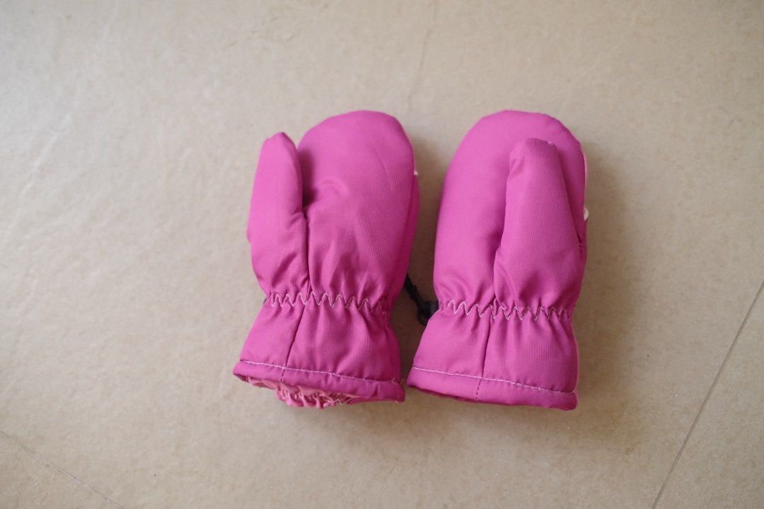 Kids Snow Mittens (Category: Other Babies Going Out Needs) located in Rizal. Submitted by jpspaceph (Listing ID 1447346394, Image 2). Description: 🌟 Bought last Feb during our Japan trip at Gala Yuzawa 🌟 Used a few times 🌟 RFS: She will probably outgrow this already 🌟 Size: 2-3yrs old 🌟 MOP: GCASH 🌟 NO MEET-UPS / Pick up available 🌟 Same-day delivery via Grab/Lalamove (buyer’s expense) 🌟 Can send videos.