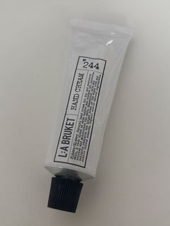 （分類：）位於 。 由 kiko.00 提交（商品編號 1447357237，圖片 1）。簡介： 。
