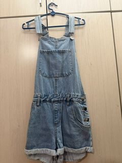 (Category: ) located in . Submitted by bel1ala.0bf38a (Listing ID 1447343253, Image 1). Description: .
