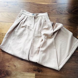 (Category: ) located in . Submitted by thetreasurethreads (Listing ID 1447316584, Image 1). Description: .