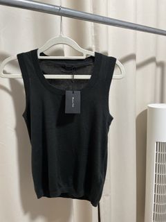 (Category: ) located in . Submitted by tinycloset__ (Listing ID 1447403975, Image 1). Description: .