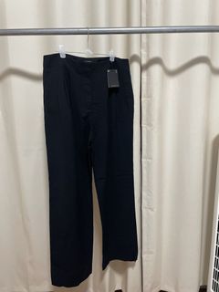 (Category: ) located in . Submitted by tinycloset__ (Listing ID 1447412956, Image 1). Description: .